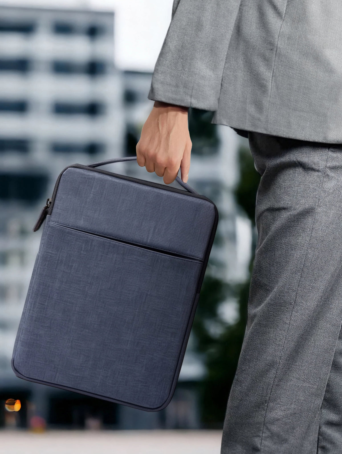 Sleek Commute Carrier